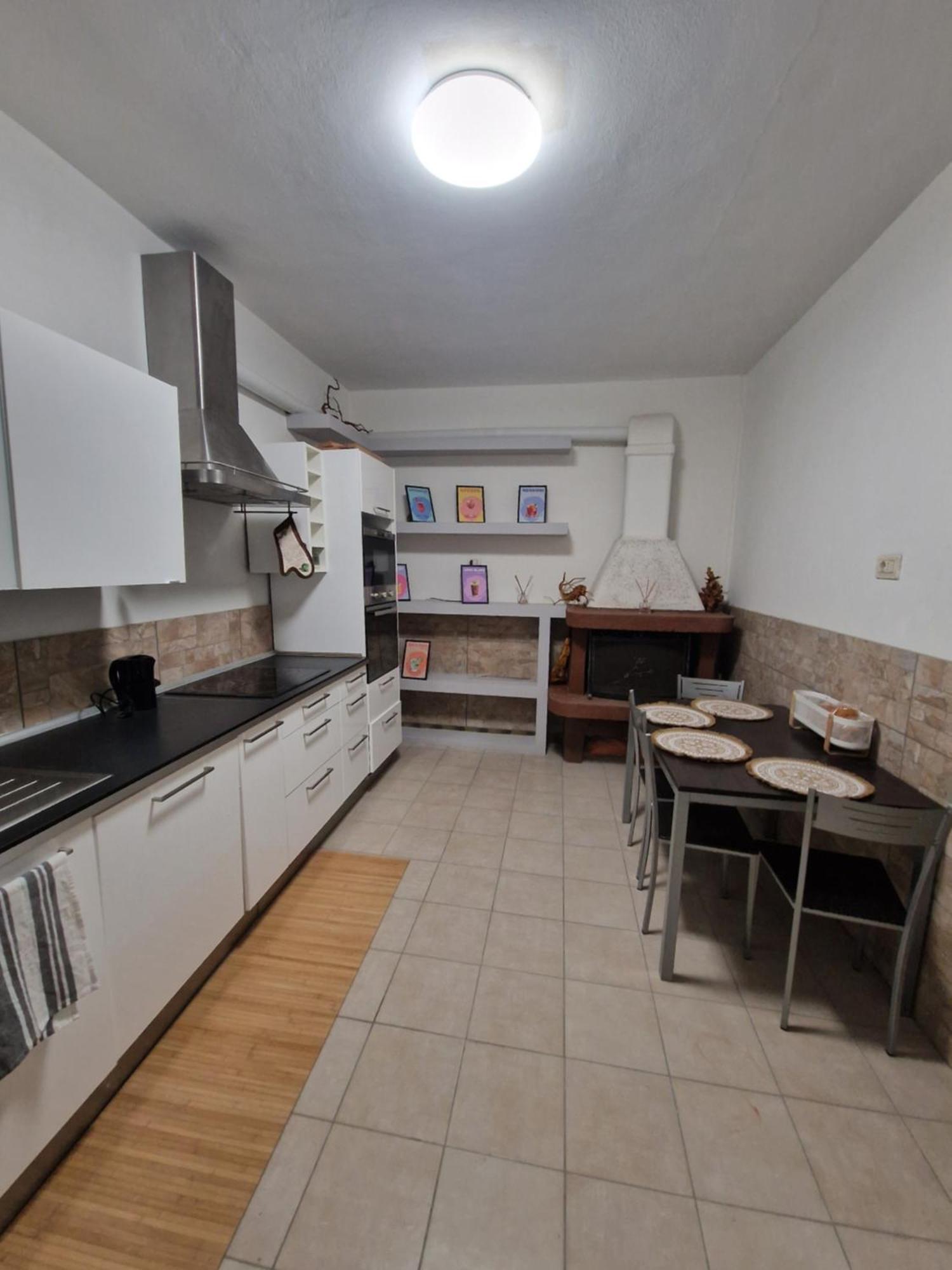 Underground Home Vicino Metropolitana Comasina Cormano Extérieur photo