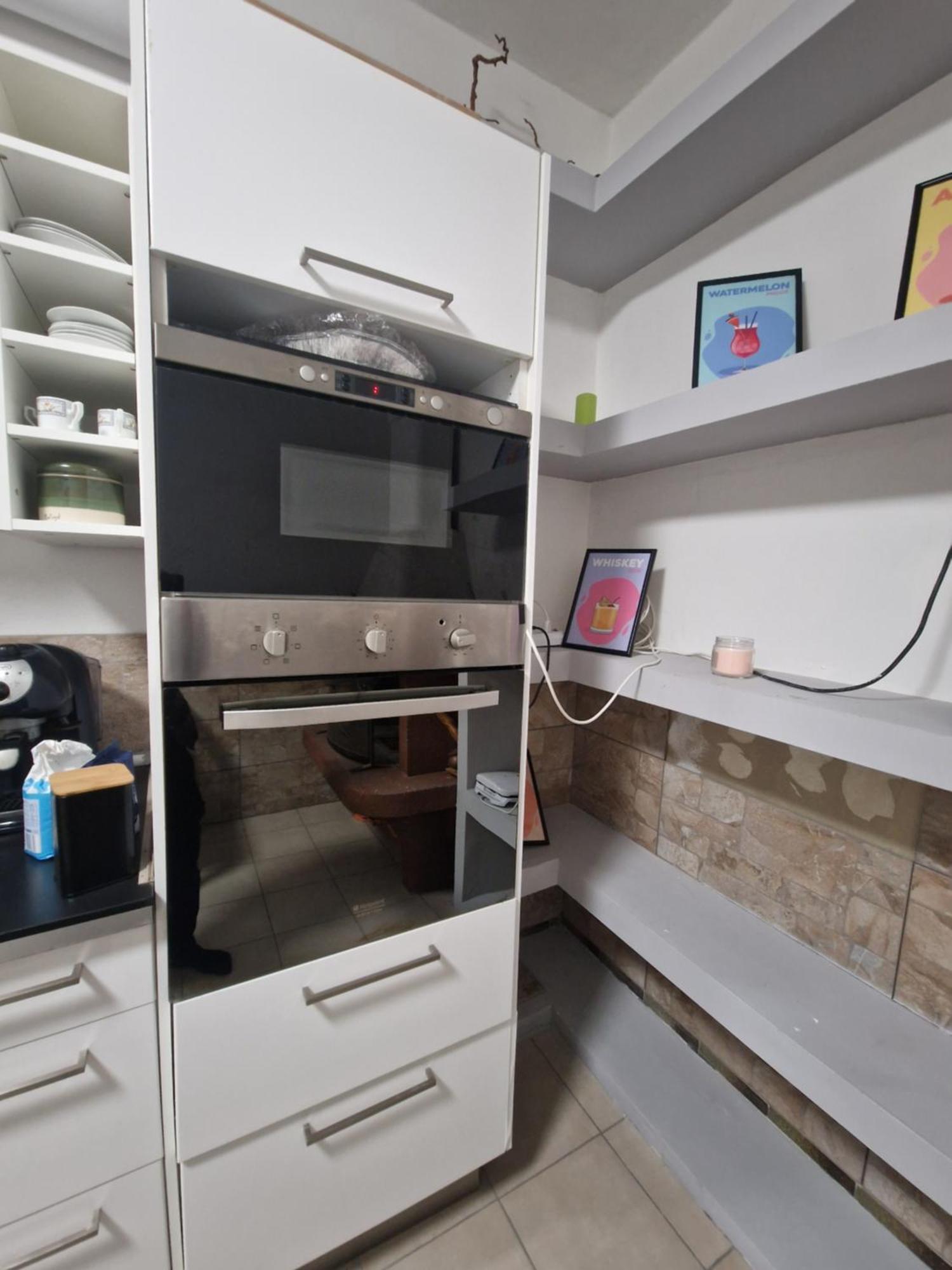 Underground Home Vicino Metropolitana Comasina Cormano Extérieur photo