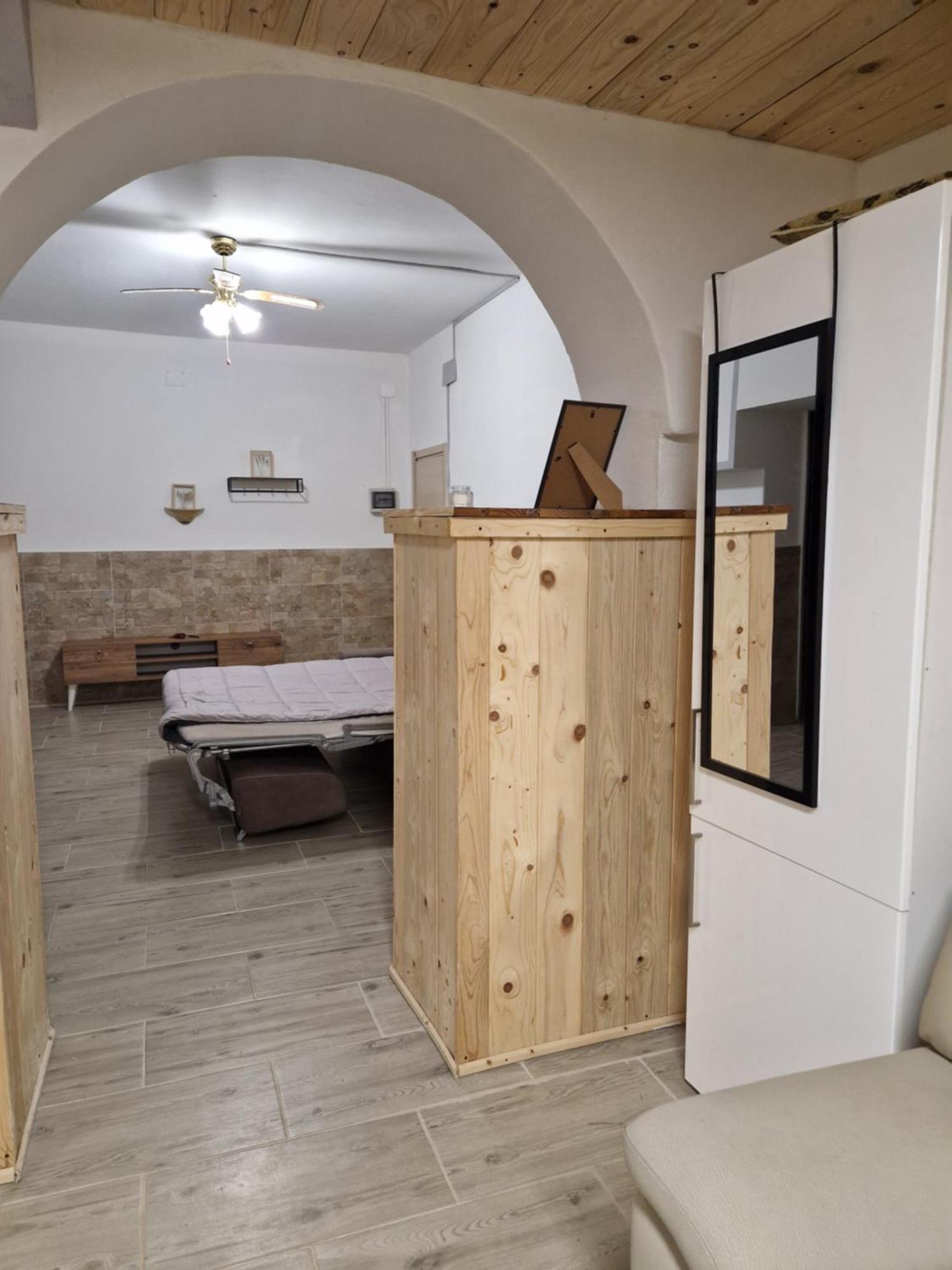 Underground Home Vicino Metropolitana Comasina Cormano Extérieur photo