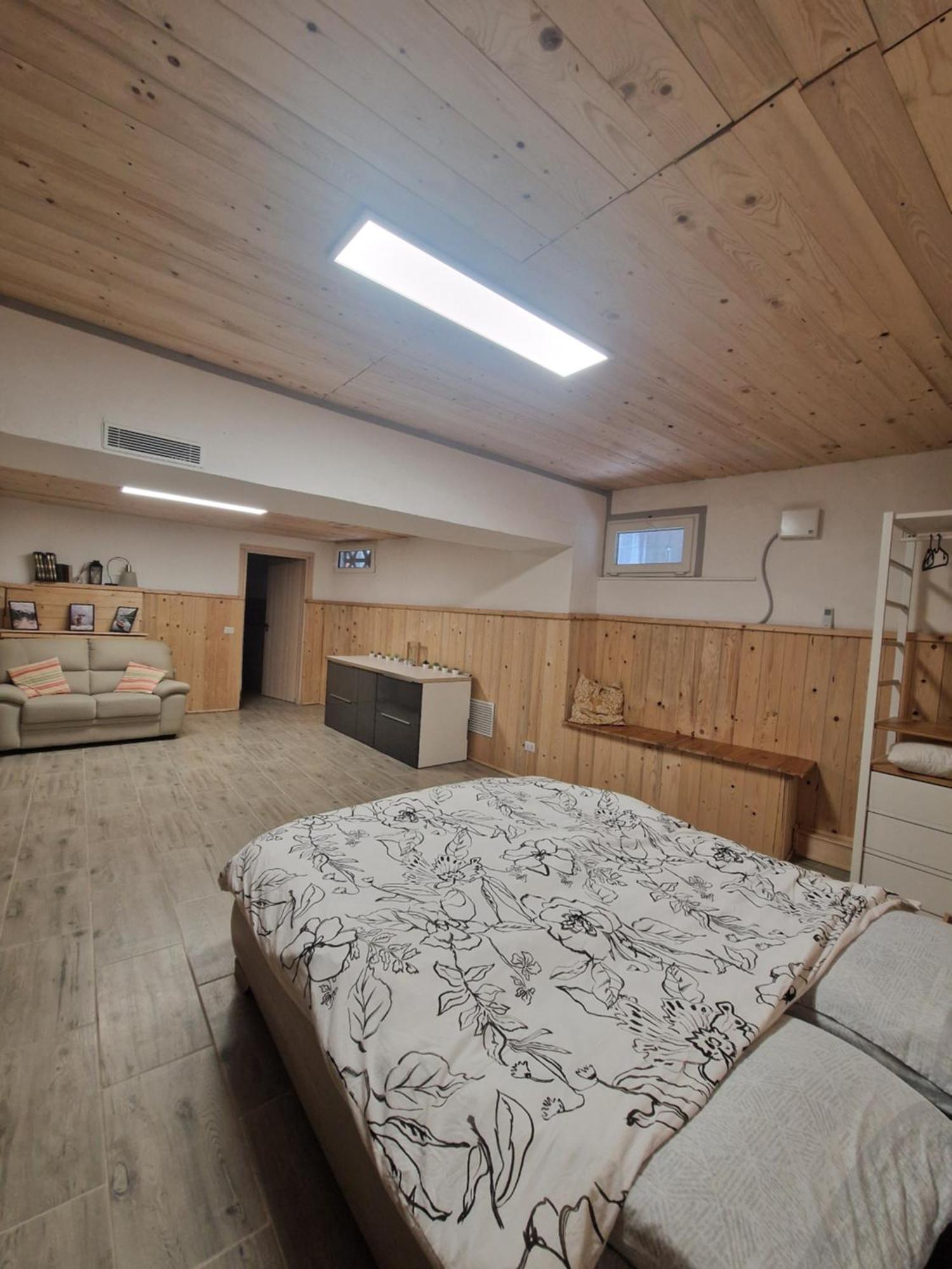Underground Home Vicino Metropolitana Comasina Cormano Extérieur photo